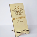 Porta Telefono in Legno Personalizzato con Nome, Canzone e QR Code "Stitch"